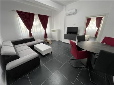 De închiriat | Apartament 3 Camere | Bloc Nou